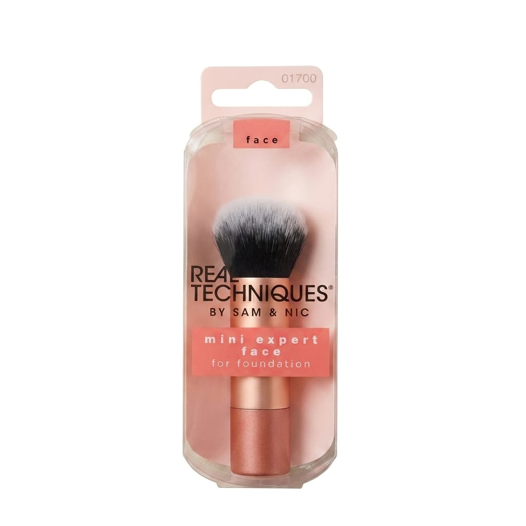 Real Techniques Mini Expert Face Brush